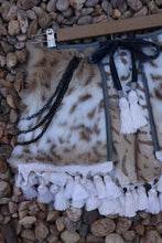 Load image into Gallery viewer, M snow leopard print acrylic fur
