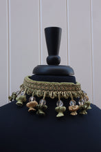 Load image into Gallery viewer, Green Onion Beaded Choker
